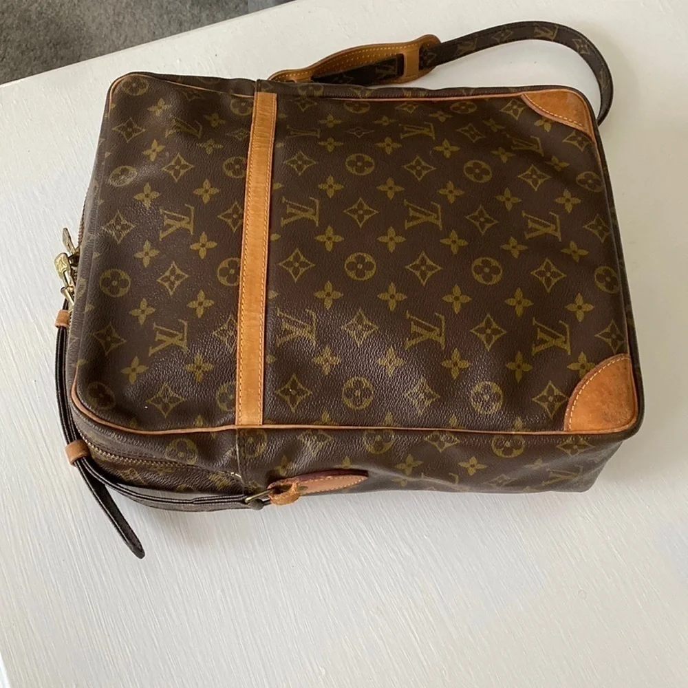 Louis Vuitton Monogram Danube GM Travel Unisex Crossbody Bag